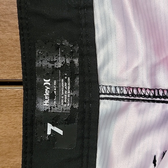 Boys Hurley Striped Board Shorts, Pink and Black, Size 7, EUC - Picture 6 of 7